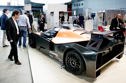 Las colaboraciones con la industria de automoción impulsan el crecimiento de la industria de los composites