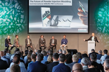 El mundo del moldeo por inyección de polvo se reúne en Arburg