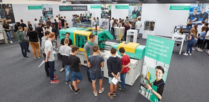 Unos 600 visitantes asisten a las Jornadas Informativas de Arburg sobre formación profesional