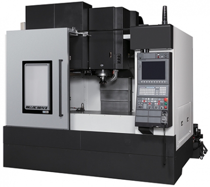 Centro de mecanizado vertical con un tamaño de mesa de 1.350 x 560 mm y con 20 herramientas