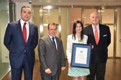 Santander, primera entidad que recibe la certificación Aenor de asesoramiento de banca privada