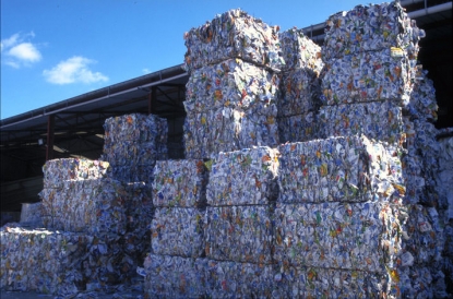 El sector del plástico valenciano apuesta por la formación, la economía circular y la industria 4.0 para su industrialización