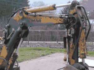 Los cojinetes de igus funcionan sin lubricante y sin señales de desgaste notables en una excavadora