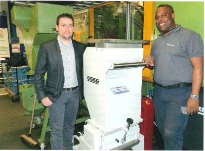 ARaymond experimenta con éxito con el molino de cuchillas G-Max 33 de Wittmann