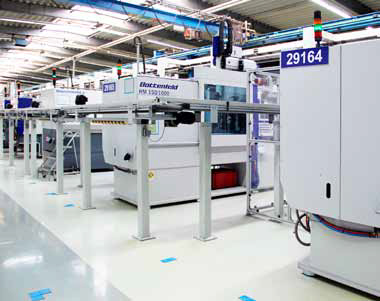 Winkelmann reduce los contaminantes en automóviles gracias a Wittmann Battenfeld