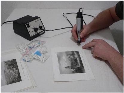 La tecnología de igus, al servicio de un robot borrador restaurador de gráficos