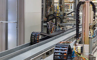 Los plásticos inteligentes de igus, en uso en un proveedor austriaco de automoción