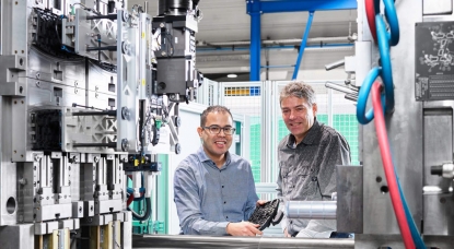 Una Allrounder 1120 H de Arburg fabrica millones de piezas en Kokinetics