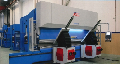 Plegadoras desde 40 t hasta 1.500 t de fuerza y desde 1 m hasta 10 m de longitud de plegado