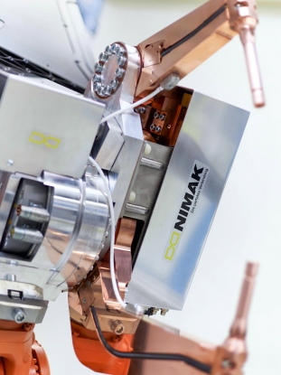 El sistema Galaxie de Wittenstein revoluciona el diseño de las pistolas de soldadura de Nimak