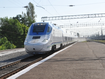 Uzbekistán adquiere dos unidades Talgo 250 adicionales para su flota de alta velocidad