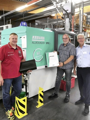 Arburg entrega la Allrounder número 50 a Glänzer