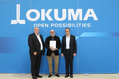 Okuma reconoce a Antonio Ros por su trabajo durante más de 30 años