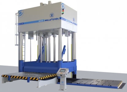 Prensas con un plato de 3.000 x 2.000 mm para ajuste de moldes medianos y grandes