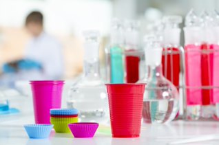 Aiju, Ainia y Aimplas participan en un proyecto que estudia la posible toxicidad de los materiales en contacto con alimentos