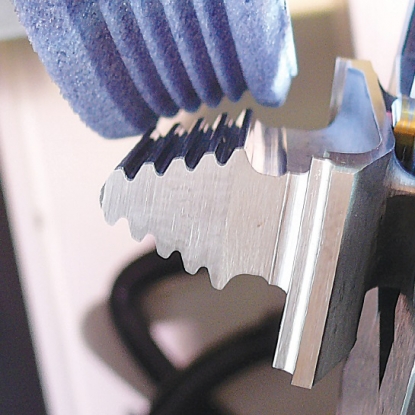 United Grinding North America impulsa el rectificado de alimentación por arrastre