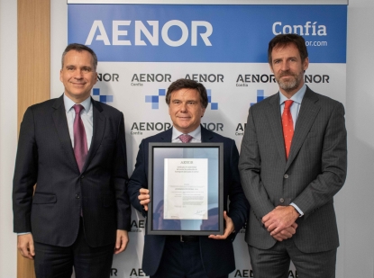 Aenor entrega a LafargeHolcim la certificación para el control de producción de una planta de hormigón