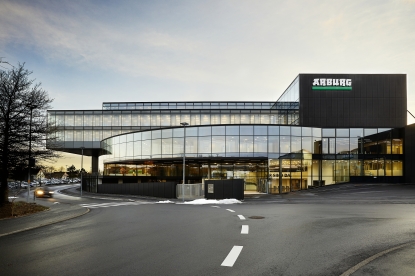 Arburg inaugura su nuevo centro de formación, ofreciendo más digitalización y proximidad al cliente