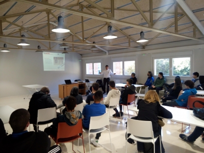 Vargus imparte una charla en Aretxabaleta Lanbide Eskola para animar al talento joven hacia el sector de la producción