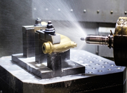 Lubricante refrigerante concebido para procesos de trabajo cambiantes y materiales exigentes