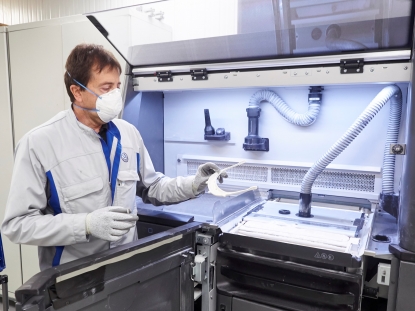 Volkswagen Navarra entrega las 1.000 primeras pantallas protectoras fabricadas con impresión 3D