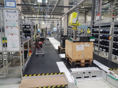 BMZ monta baterías de iones de litio utilizando sistemas de transporte Knoll