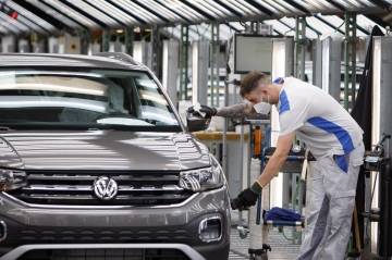 Volkswagen retoma la actividad productiva