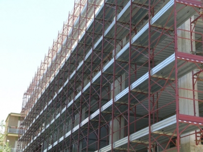 Líneas de perfilado para andamios