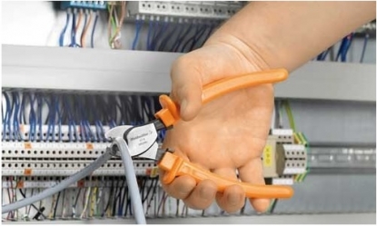 Herramientas de corte para la conexión de componentes eléctricos y electrónicos