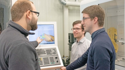 La Universidad de Stuttgart instala una rectificadora de herramientas CNC de Walter para investigación