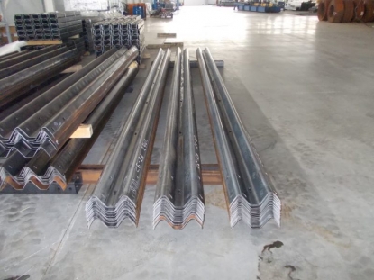 Líneas de perfilado para guardarraíles