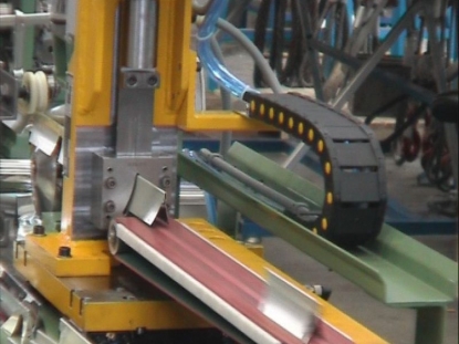 Líneas de perfilado para reflectores