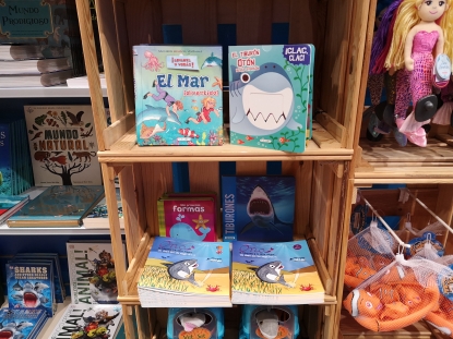 El cuento 'Ona la tiburona' lanza ya su segunda edición y se traduce a la lengua de signos