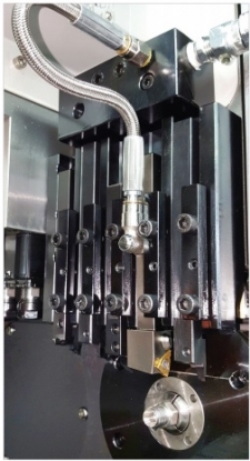 Portaherramientas de torneado de roscas exteriores para máquinas de tipo suizo