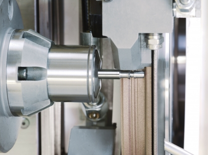 Weifuautocam utiliza la Grindstar de Junker para fabricar tornillos de ajuste para bombas hidráulicas