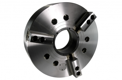 Plato automático de 3 garras de 530 mm con gran paso de barra