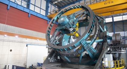 Tekniker aplica su conocimiento en algoritmia de IA y de modelado físico para gemelos digitales