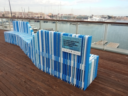 Un proyecto de valorización da como resultado nuevo mobiliario 100% de plástico reciclado