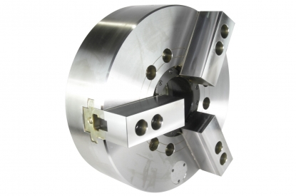 Plato automático de 3 garras de 450 mm con paso de barra de 117,5 mm