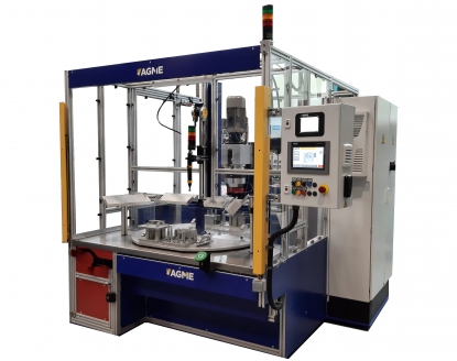 AGME desarrolla máquinas especiales para remachado automático y atornillado de componentes