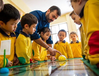 Lanzan un estándar pionero en España para proteger a la infancia frente a la violencia