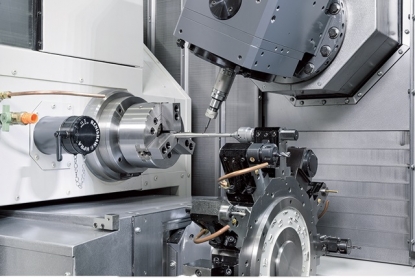 Centro multitarea de torneado-fresado compacto y de alta precisión