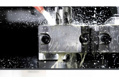 Fluido refrigerante de dos componentes con formación mínima de espuma