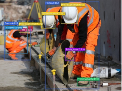 Una solución de IA de Pervasive Technologies facilita que los trabajadores lleven su EPI