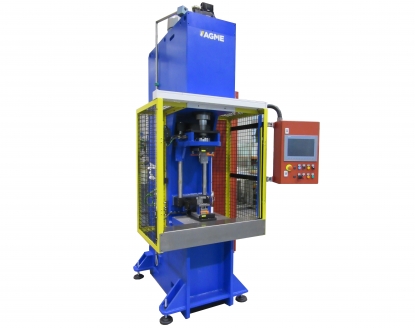 AGME diseña y fabrica prensas hidráulicas especiales con utillaje a medida