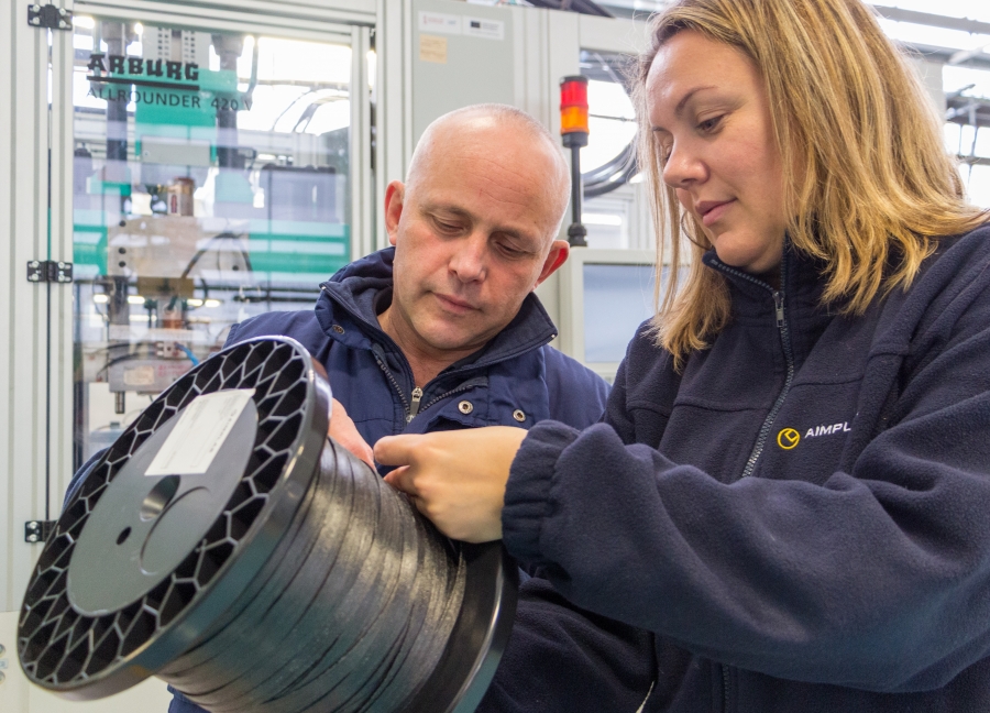 Aimplas desarrolla nuevos materiales y procesos sostenibles para reducir las emisiones de los vehículos