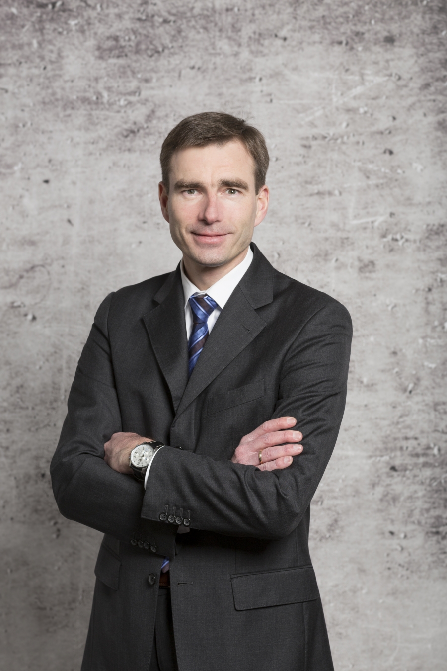 Reacciones aditivas en cadena en la fabricación de componentes