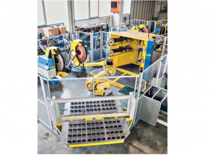 Célula robotizada para lijado y pulido completo de piezas con acabado espejo