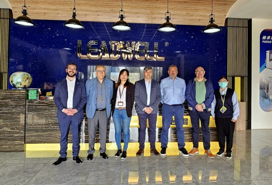 Maquinser galardonada por Leadwell y Kafo