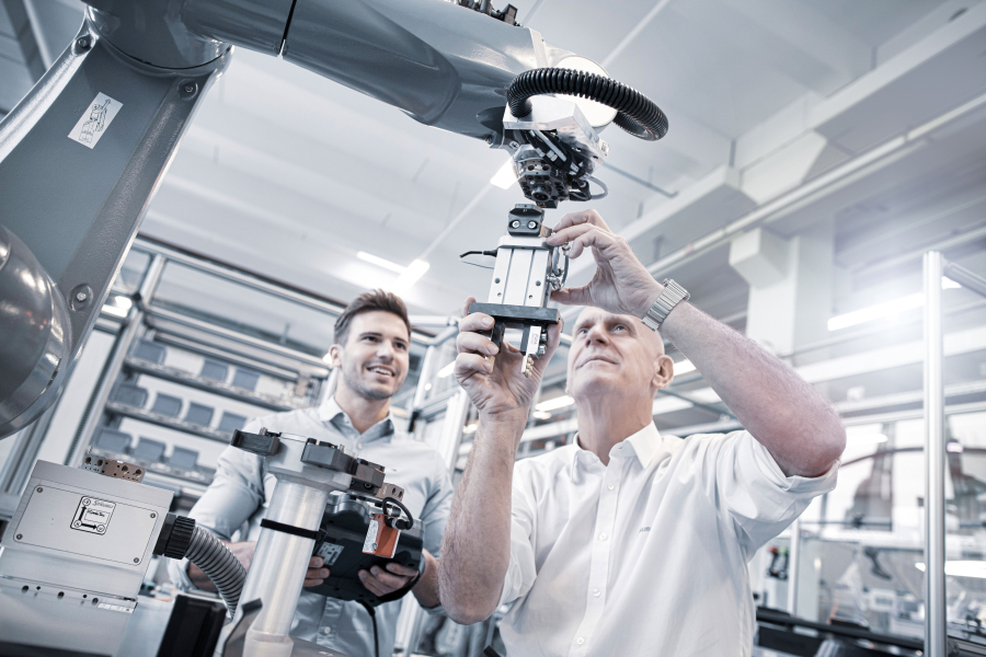 Stäubli Fluid Connectors pone a disposición del mercado herramientas de fin de brazo robótico